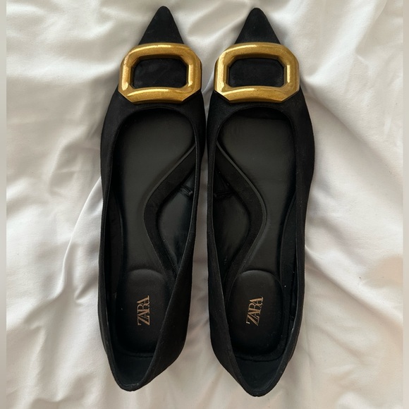 Zara Embellished Flats Black with Gold Detail 37 - Picture 3 of 6